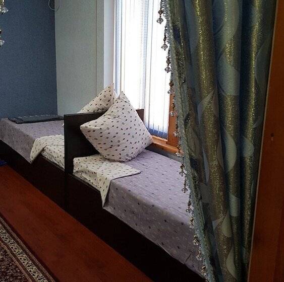 פנסיון Minorai Xurd