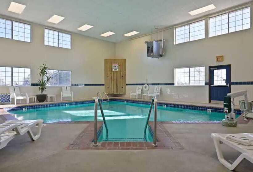 فندق Baymont By Wyndham Blackwell I35