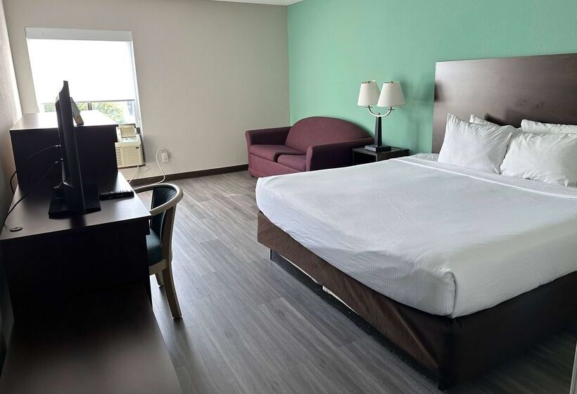 هتل Baymont By Wyndham North Myrtle Beach