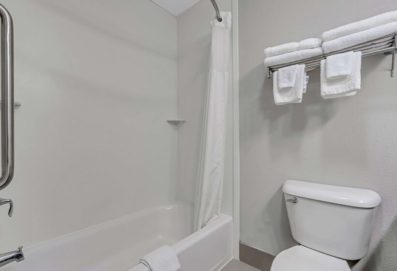 فندق Baymont By Wyndham North Myrtle Beach