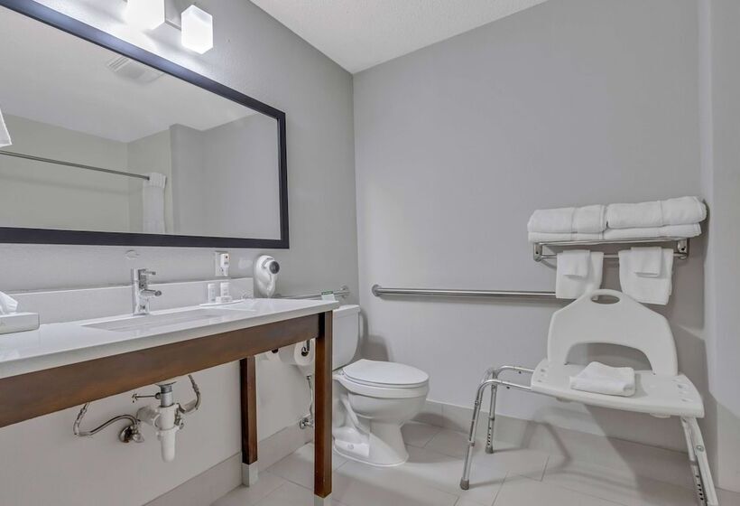 فندق Baymont By Wyndham North Myrtle Beach