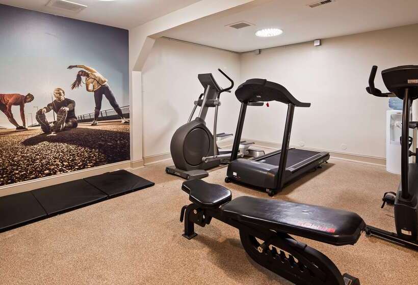 هتل Best Western Plus Coastline Inn