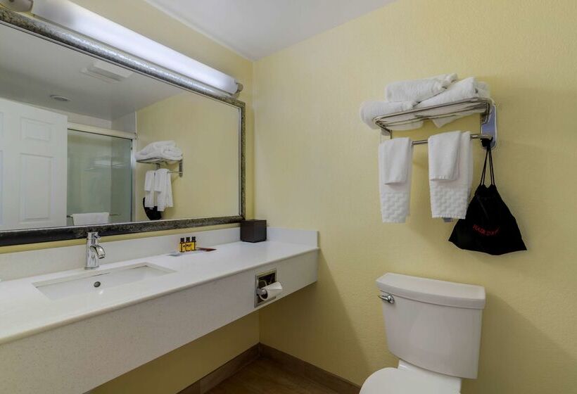 فندق Best Western Plus Cold Spring