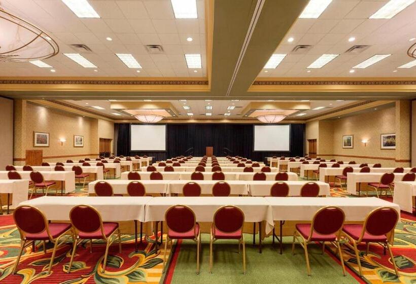 Radisson Hotel Cedar Rapids