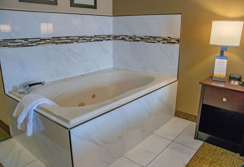 בית מלון כפרי Comfort Inn Huntington Near University