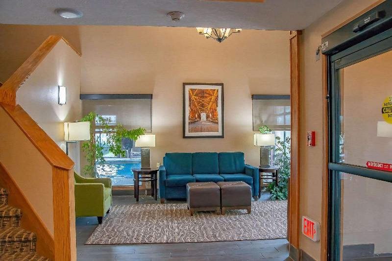 בית מלון כפרי Comfort Inn Huntington Near University