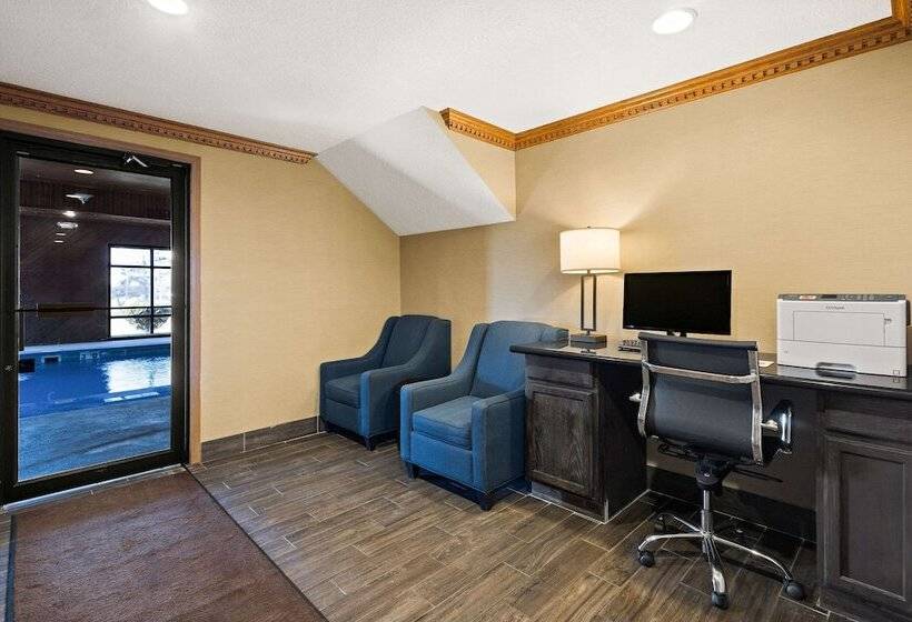 בית מלון כפרי Comfort Inn Huntington Near University