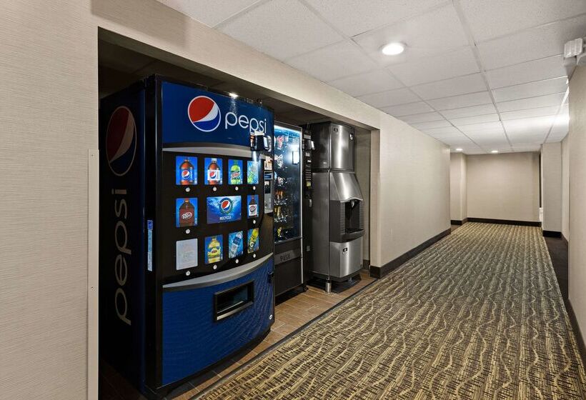 בית מלון כפרי Comfort Inn Huntington Near University