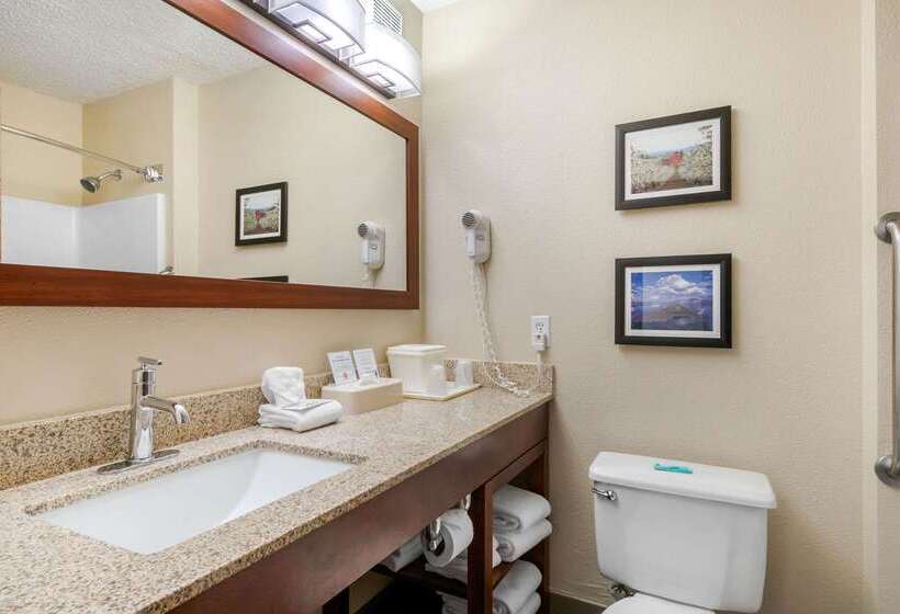هتل Comfort Inn Medford North