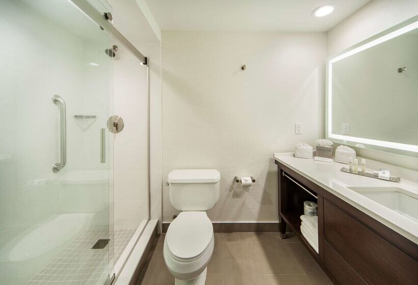 Doubletree By Hilton Hotel Nanuet