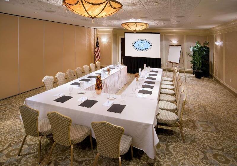 Doubletree By Hilton Hotel Nanuet