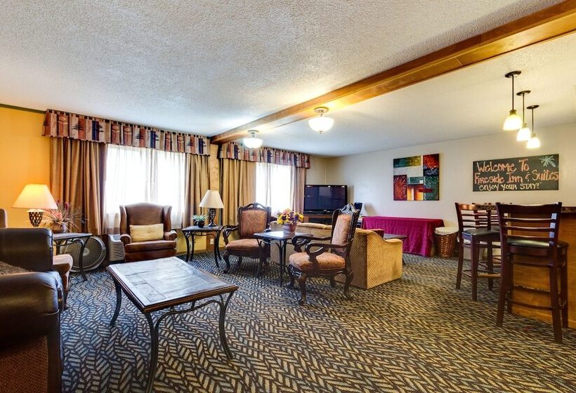 فندق Fireside Inn And Suites