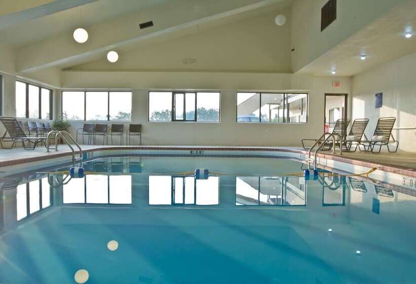 酒店 Greenlight Inn & Suites