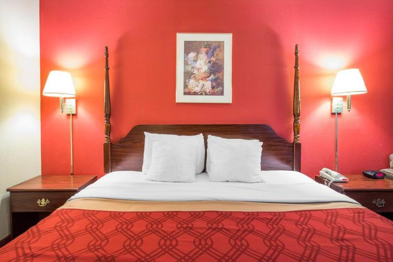 هتل Quality Inn & Suites Canton, Ga