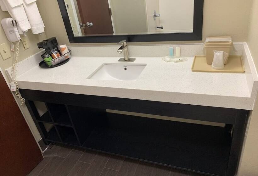 هتل Quality Inn & Suites Canton, Ga