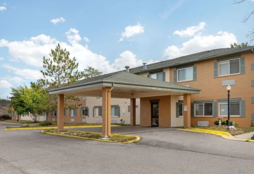 فندق Quality Inn Bemidji