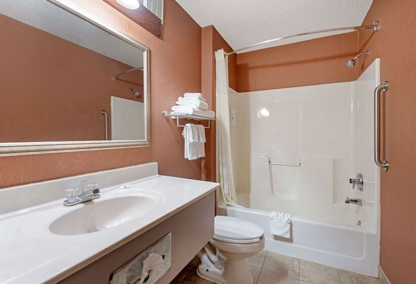 فندق Quality Inn Bemidji