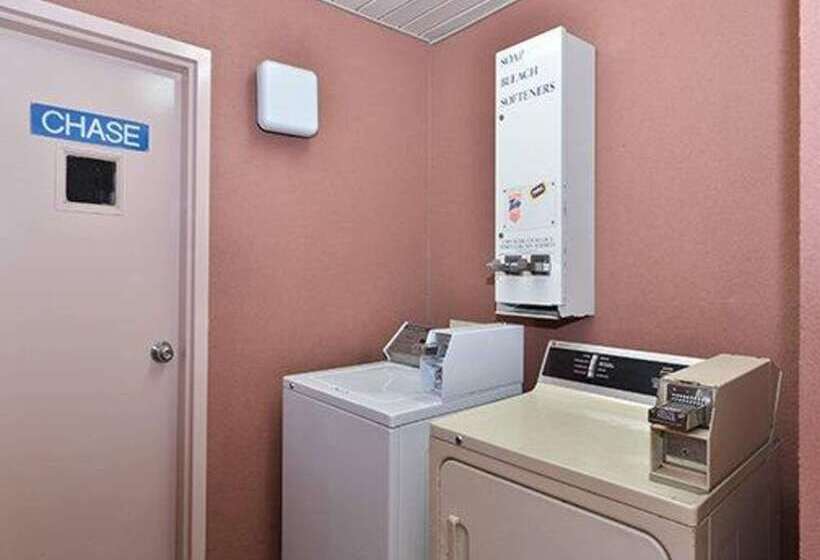 فندق Quality Inn