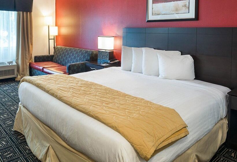 فندق Quality Inn