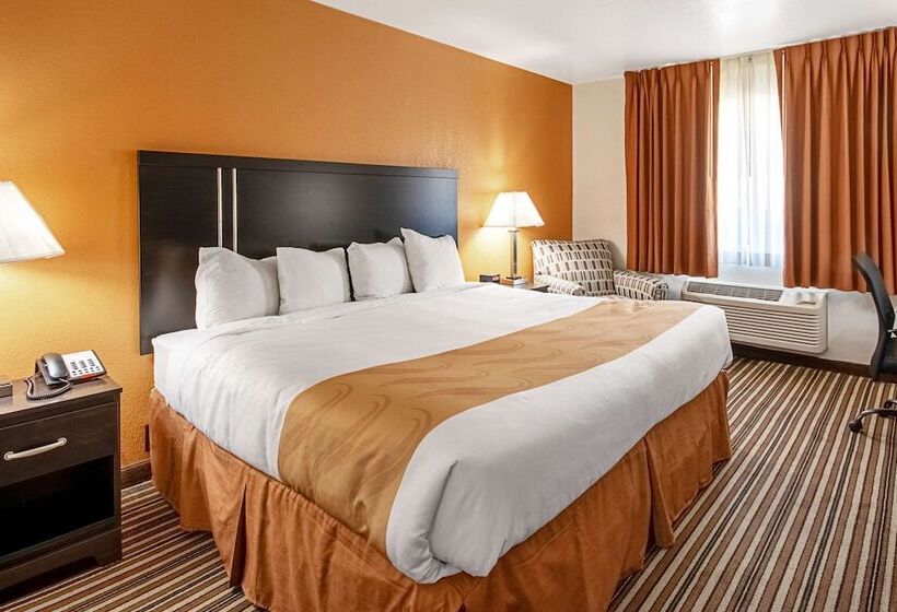 هتل Quality Inn