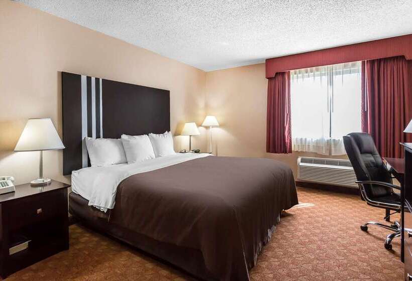 호텔 Quality Inn