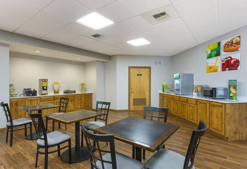 Отель Quality Inn Hamilton Bitterroot Valley