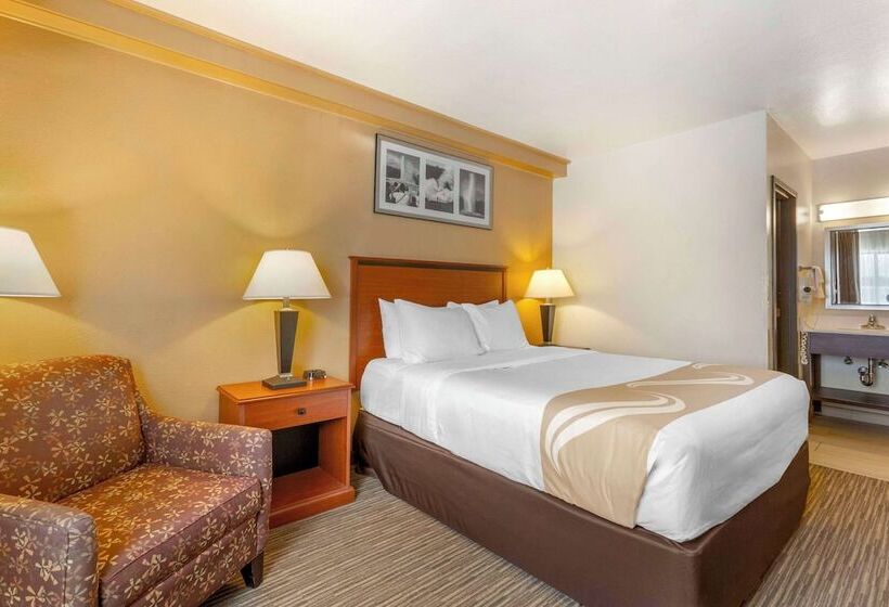 Отель Quality Inn Hamilton Bitterroot Valley