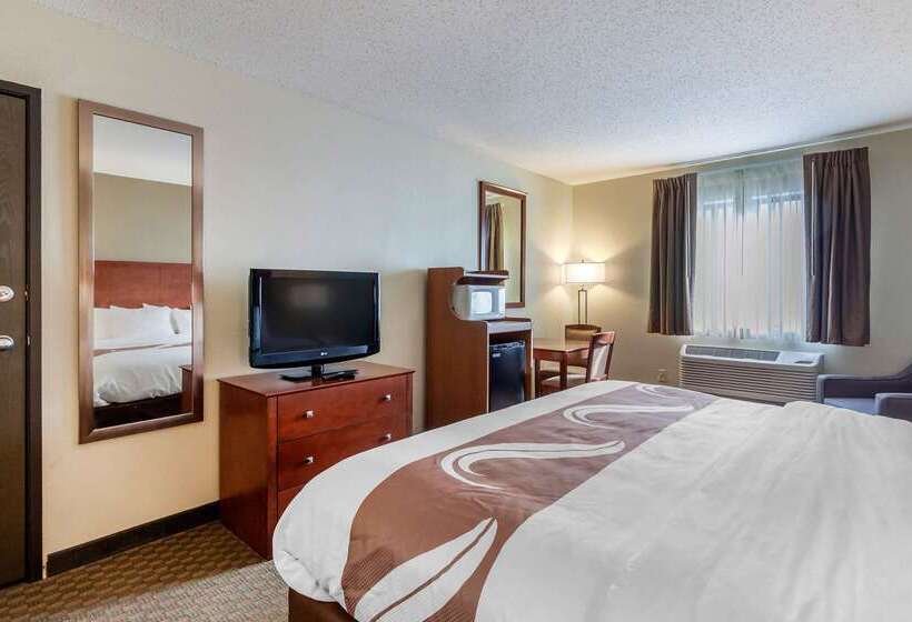 فندق Quality Inn Hays I70