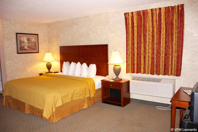 فندق Quality Inn Hays I70