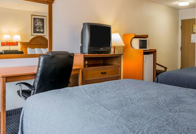 هتل Quality Inn I94 Near Wings Stadium