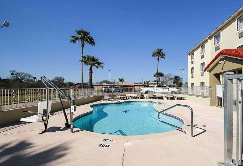 هتل Quality Inn Kingsville Hwy 77