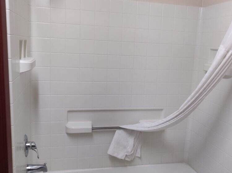 هتل Quality Inn Kingsville Hwy 77