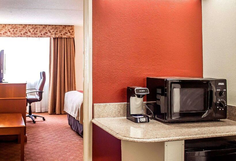 호텔 Quality Inn