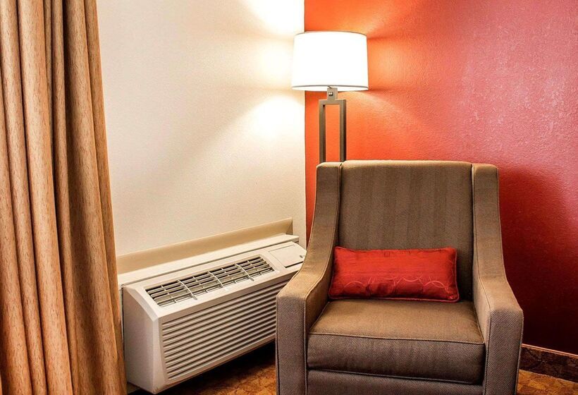 호텔 Quality Inn