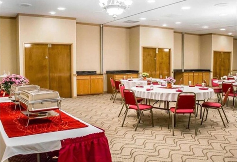 호텔 Quality Inn