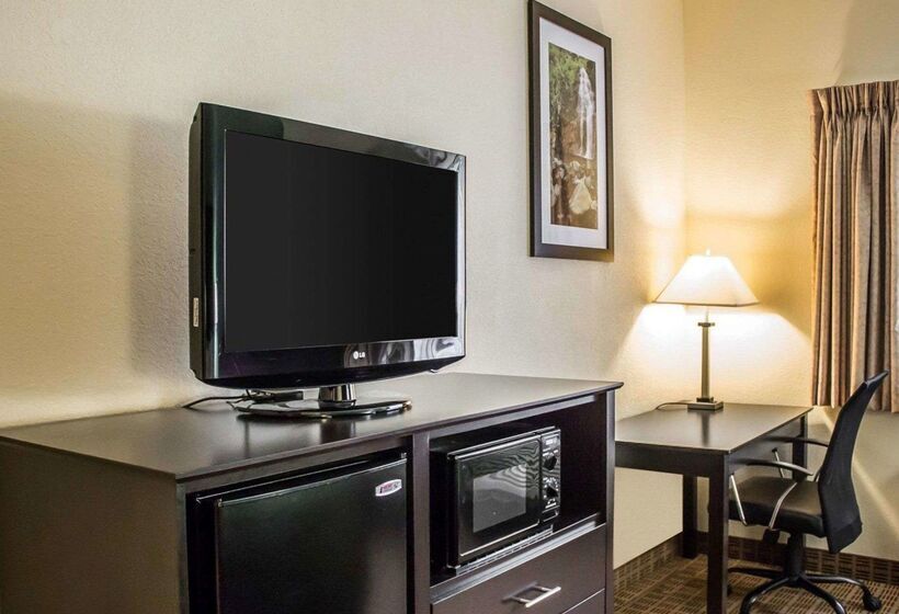 هتل Quality Inn