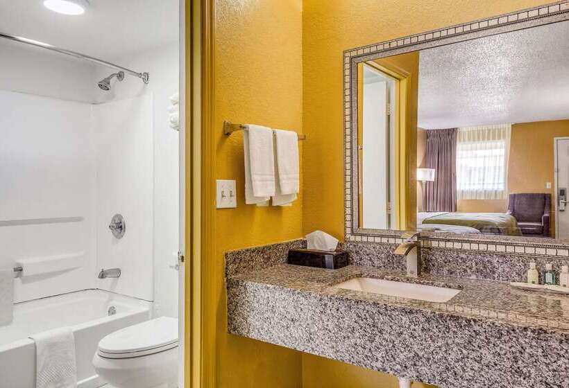 هتل Quality Inn Mobile West Tillmans Corner