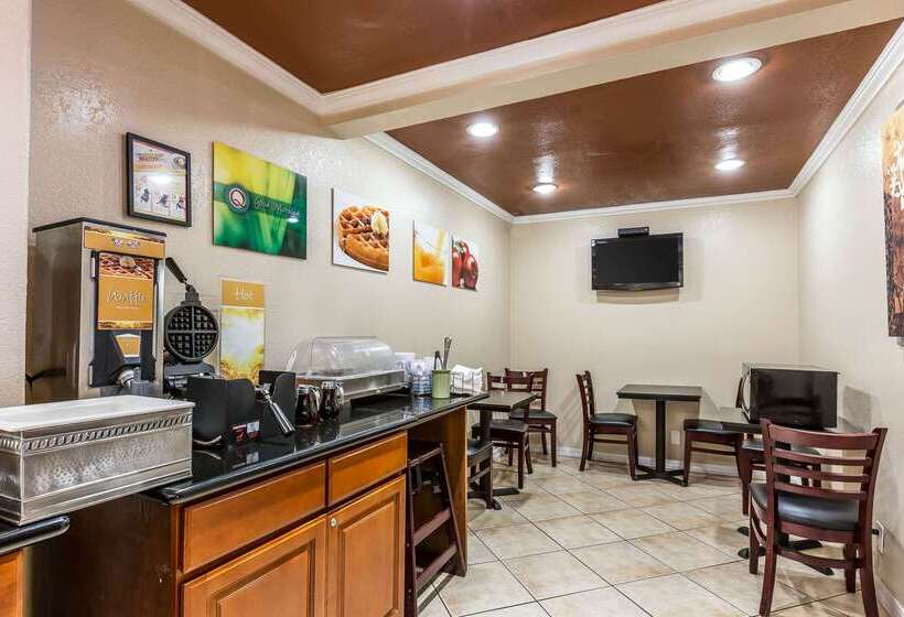 호텔 Quality Inn Salinas