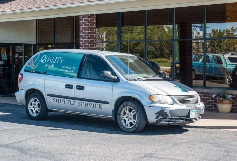호텔 Quality Inn