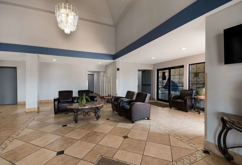 Отель Quality Inn & Suites Oklahoma City North