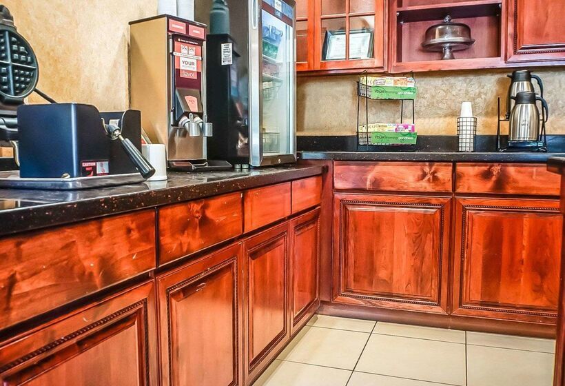 فندق Quality Inn & Suites