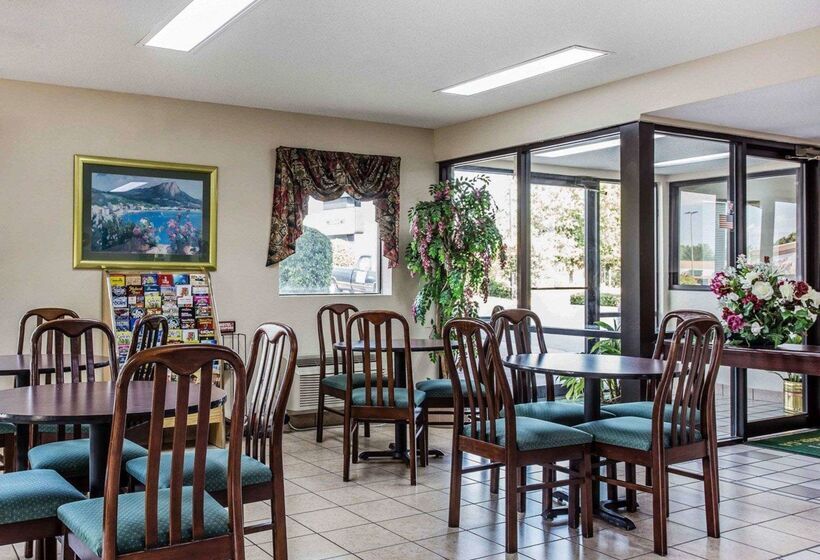 בית מלון כפרי Quality Inn & Suites Stockbridge Atlanta South I 75