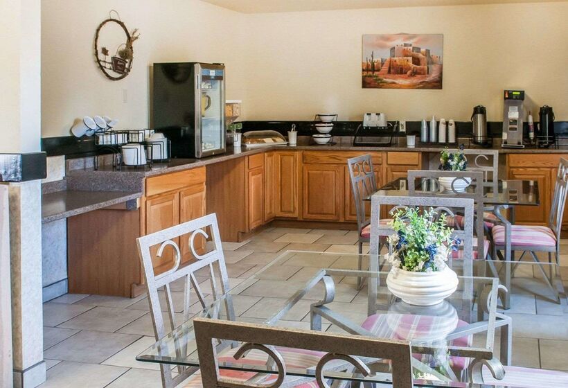 فندق Rodeway Inn