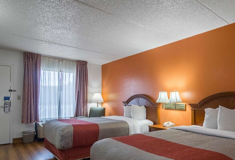 Motel 6 Waycross