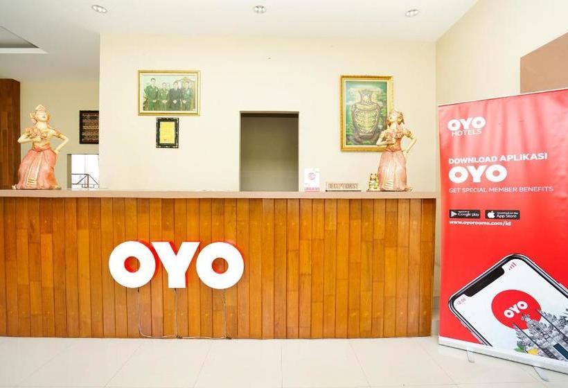 בית מלון כפרי Oyo 903 Kampoeng Kita