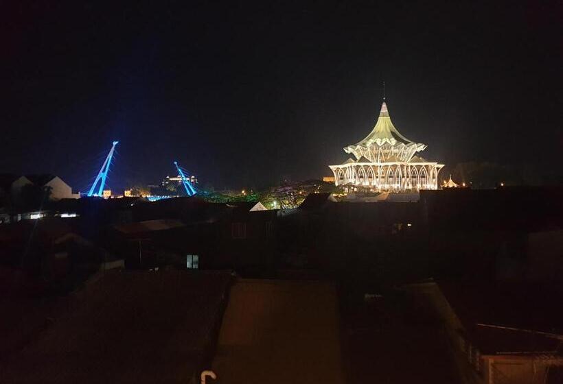 هاستل Hornbill's Nest Kuching