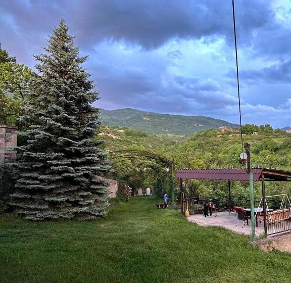 هاستل Luse Guest House