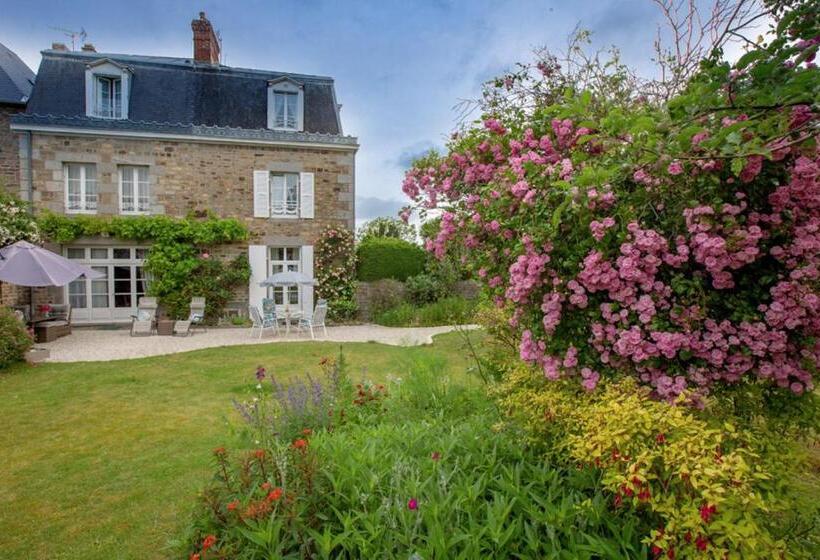 ベッドアンドブレックファースト Maison D Hôtes De Charme La Rose De Ducey Près Du Mont Saint Michel
