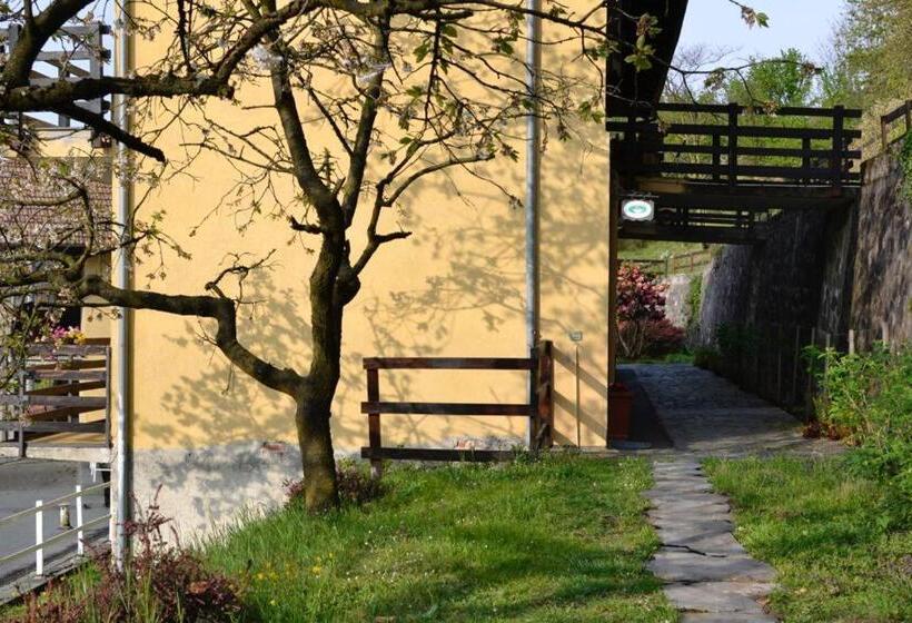 مبيت وإفطار Fattoria Del Pino