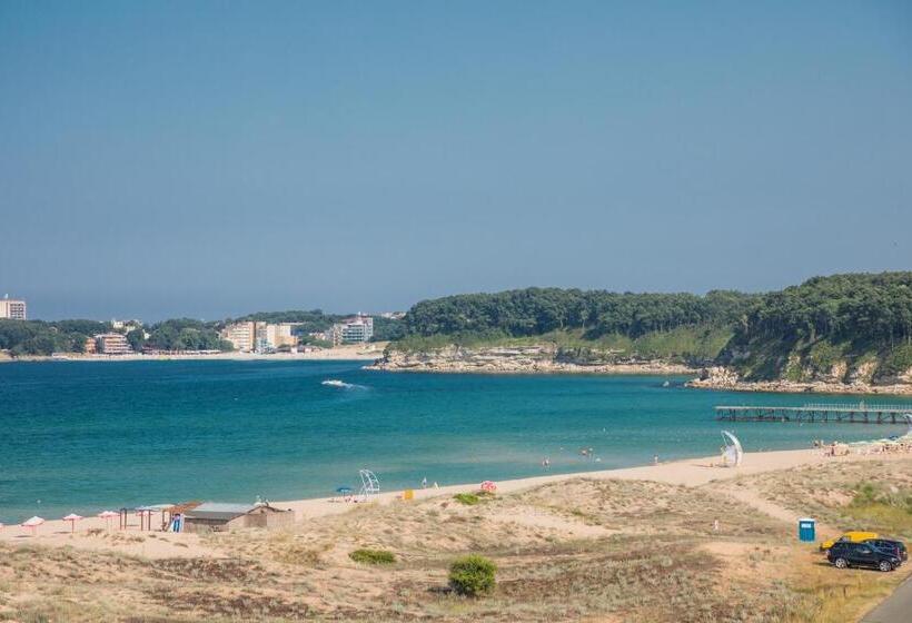 هتل Allure Beach Resort Apart